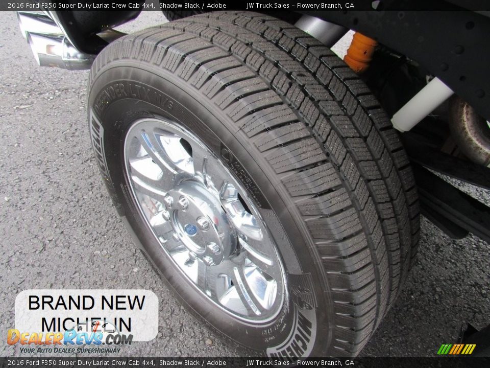 2016 Ford F350 Super Duty Lariat Crew Cab 4x4 Shadow Black / Adobe Photo #36