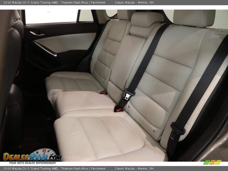 2016 Mazda CX-5 Grand Touring AWD Titanium Flash Mica / Parchment Photo #24