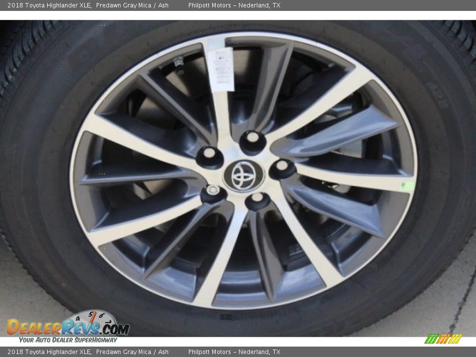 2018 Toyota Highlander XLE Predawn Gray Mica / Ash Photo #10