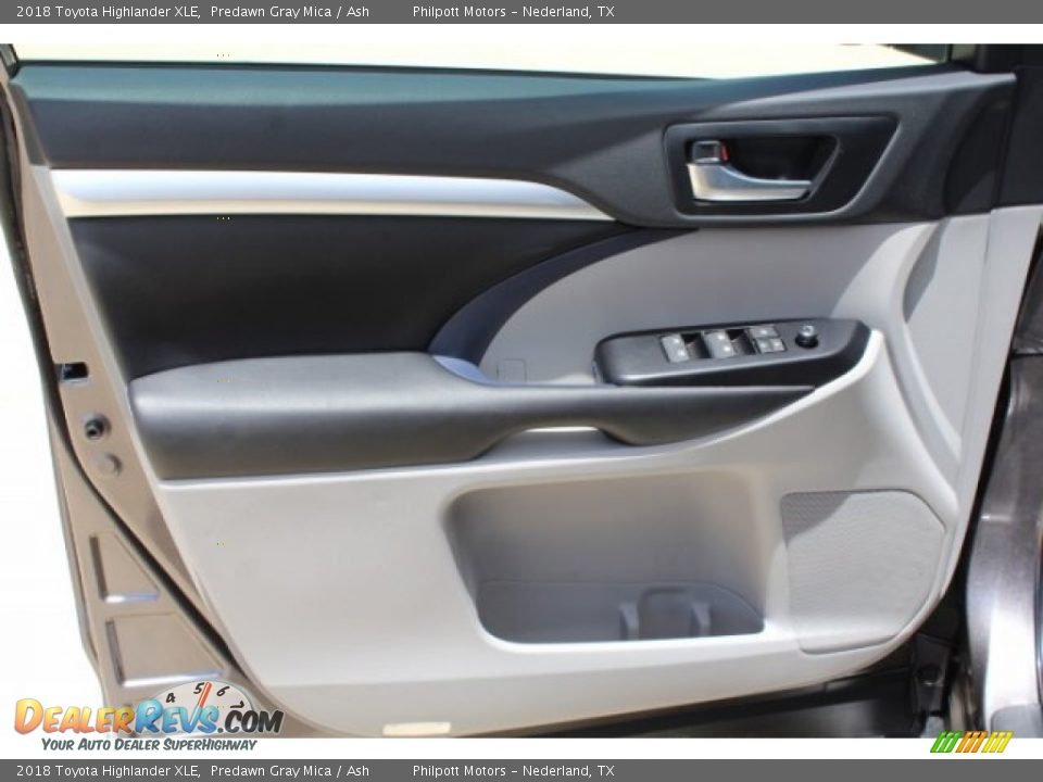 2018 Toyota Highlander XLE Predawn Gray Mica / Ash Photo #12