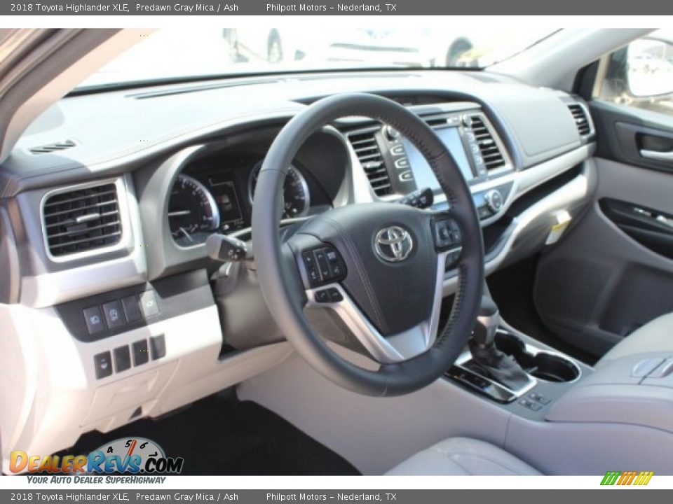 2018 Toyota Highlander XLE Predawn Gray Mica / Ash Photo #13