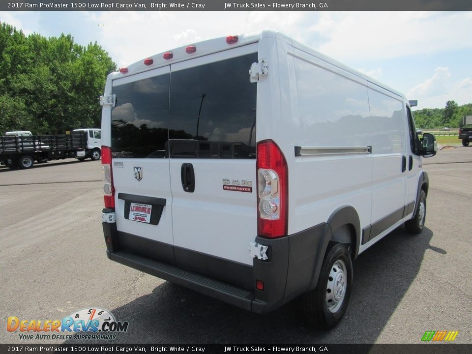 2017 Ram ProMaster 1500 Low Roof Cargo Van Bright White / Gray Photo #7