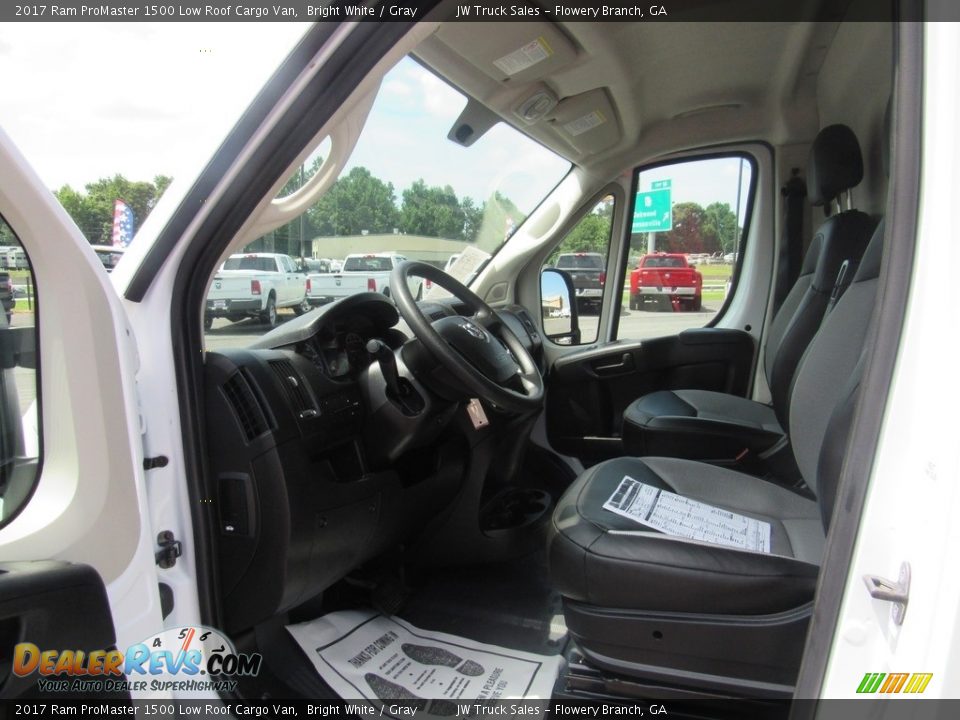 2017 Ram ProMaster 1500 Low Roof Cargo Van Bright White / Gray Photo #12
