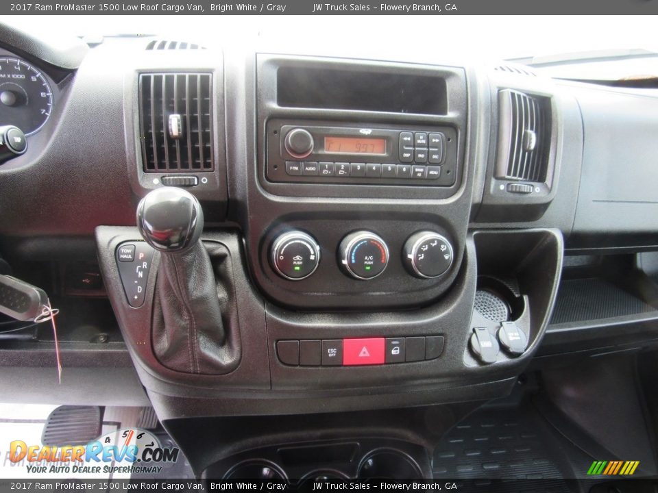 2017 Ram ProMaster 1500 Low Roof Cargo Van Bright White / Gray Photo #17