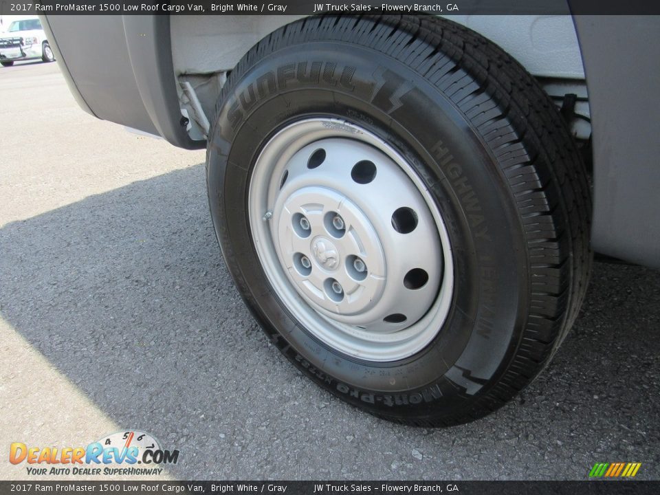 2017 Ram ProMaster 1500 Low Roof Cargo Van Bright White / Gray Photo #30