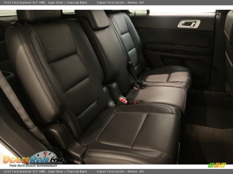 2015 Ford Explorer XLT 4WD Ingot Silver / Charcoal Black Photo #18