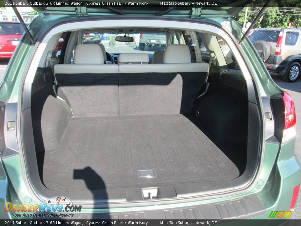 2011 Subaru Outback 3.6R Limited Wagon Cypress Green Pearl / Warm Ivory Photo #20