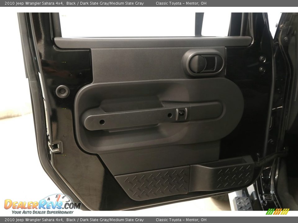 2010 Jeep Wrangler Sahara 4x4 Black / Dark Slate Gray/Medium Slate Gray Photo #6