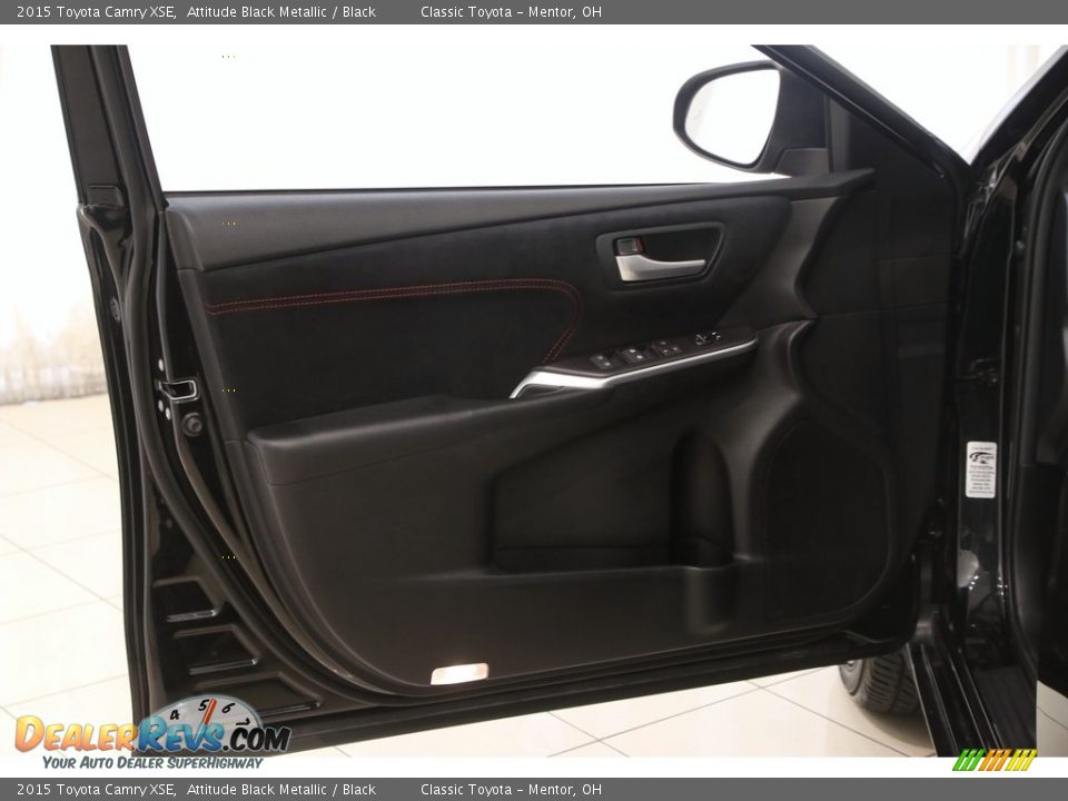 2015 Toyota Camry XSE Attitude Black Metallic / Black Photo #4