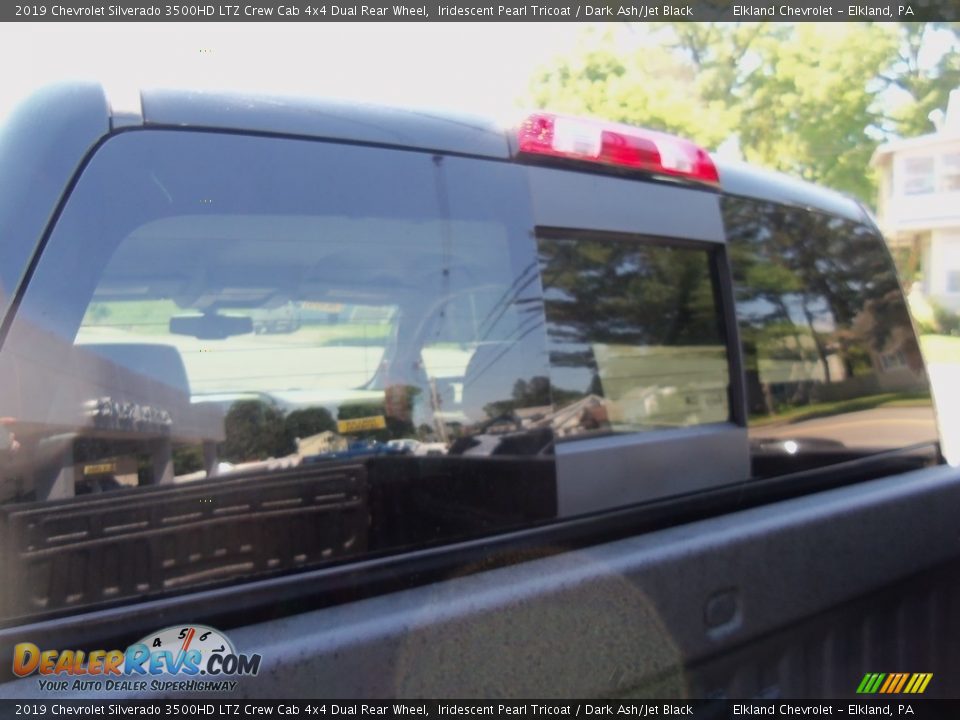 2019 Chevrolet Silverado 3500HD LTZ Crew Cab 4x4 Dual Rear Wheel Iridescent Pearl Tricoat / Dark Ash/Jet Black Photo #14