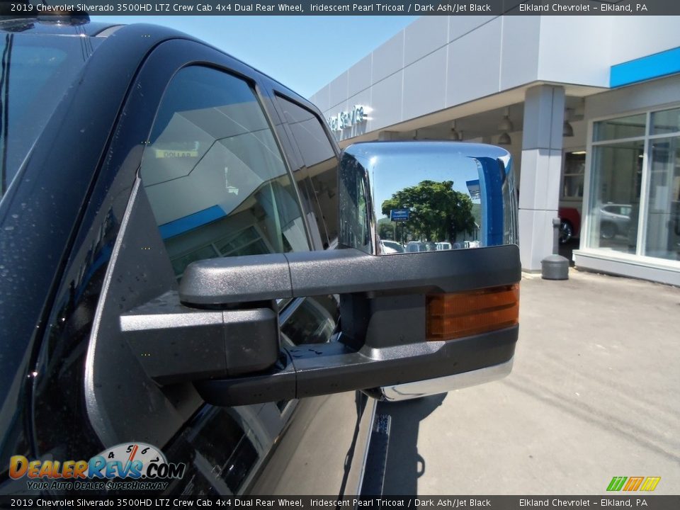 2019 Chevrolet Silverado 3500HD LTZ Crew Cab 4x4 Dual Rear Wheel Iridescent Pearl Tricoat / Dark Ash/Jet Black Photo #18