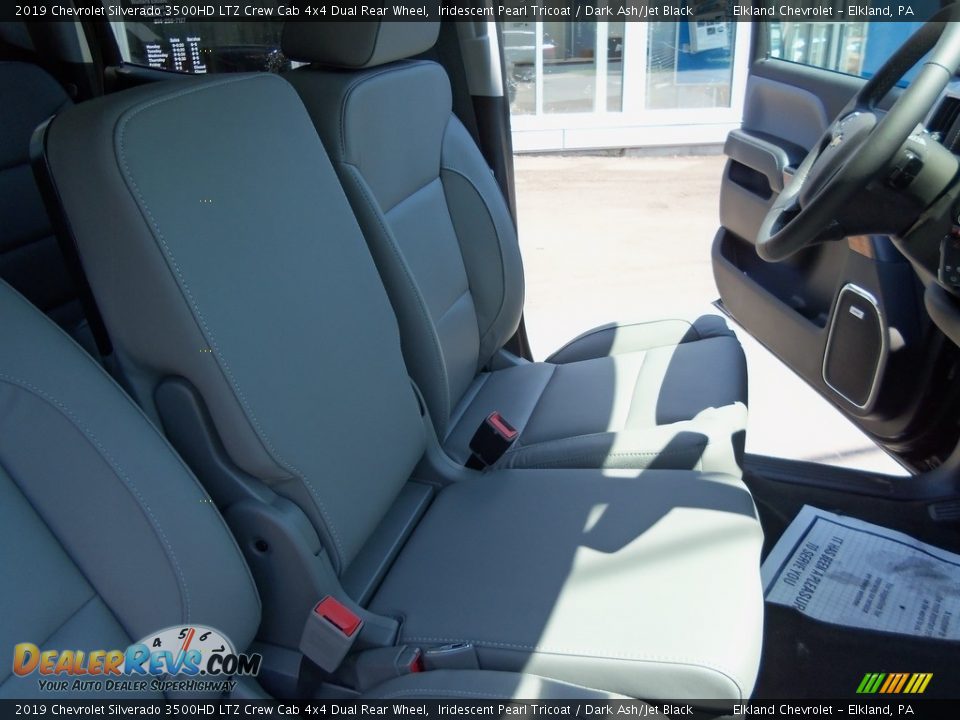 2019 Chevrolet Silverado 3500HD LTZ Crew Cab 4x4 Dual Rear Wheel Iridescent Pearl Tricoat / Dark Ash/Jet Black Photo #29