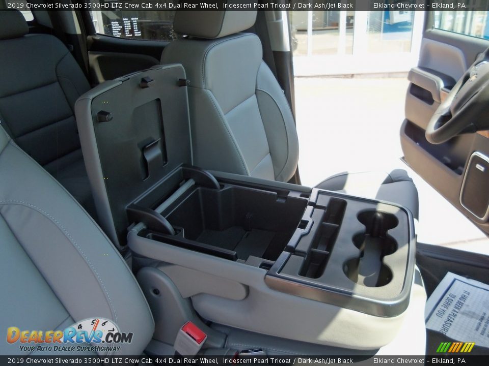 2019 Chevrolet Silverado 3500HD LTZ Crew Cab 4x4 Dual Rear Wheel Iridescent Pearl Tricoat / Dark Ash/Jet Black Photo #31