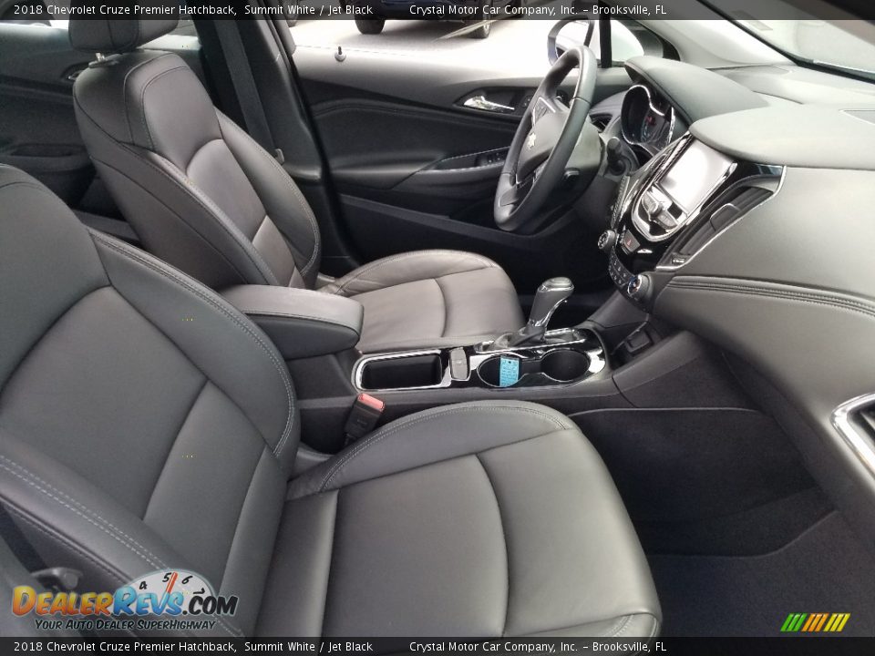 Front Seat of 2018 Chevrolet Cruze Premier Hatchback Photo #12