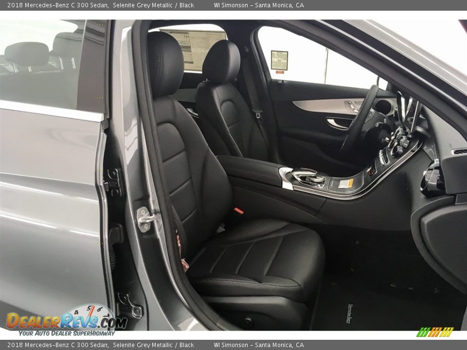 2018 Mercedes-Benz C 300 Sedan Selenite Grey Metallic / Black Photo #2