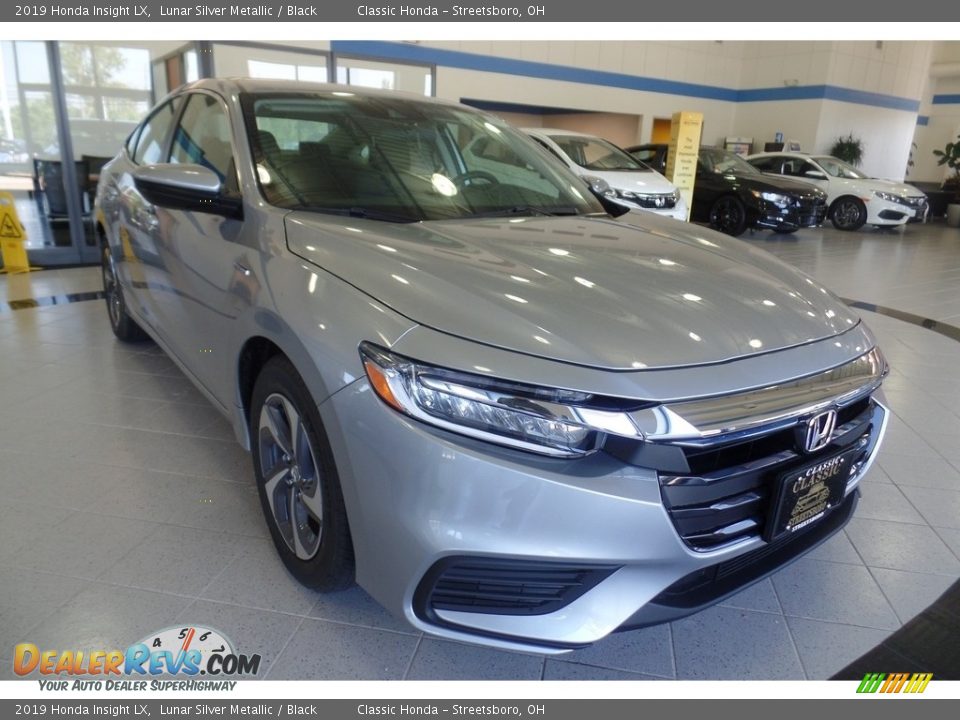 Front 3/4 View of 2019 Honda Insight LX Photo #4