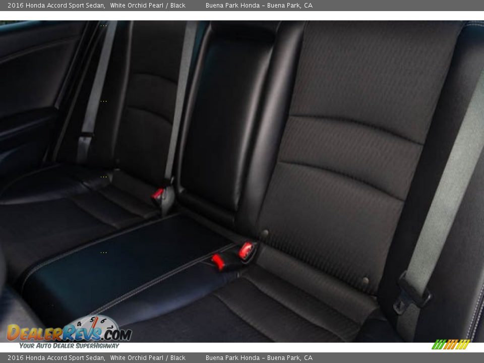 2016 Honda Accord Sport Sedan White Orchid Pearl / Black Photo #17