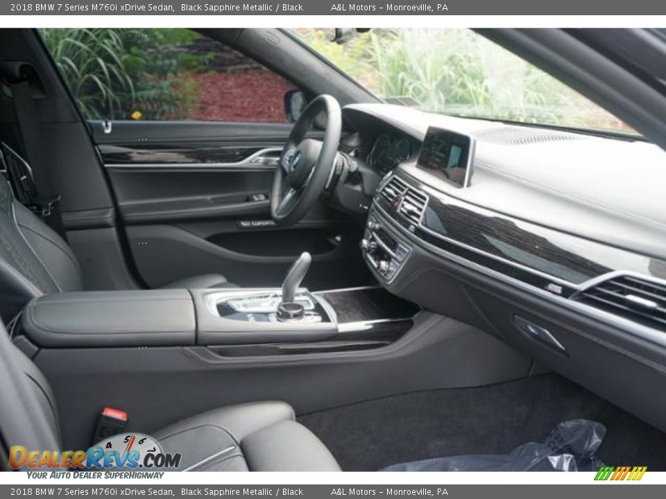 2018 BMW 7 Series M760i xDrive Sedan Black Sapphire Metallic / Black Photo #3