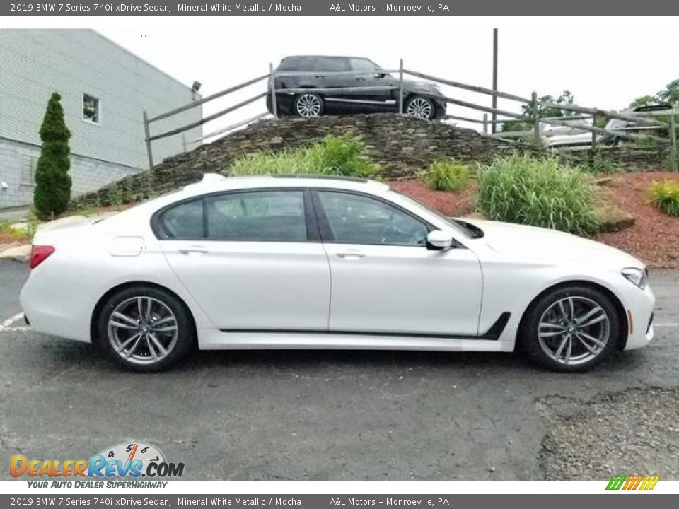2019 BMW 7 Series 740i xDrive Sedan Mineral White Metallic / Mocha Photo #5