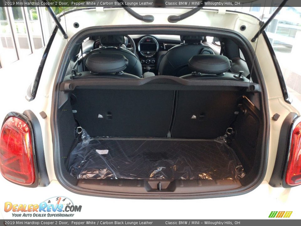 2019 Mini Hardtop Cooper 2 Door Pepper White / Carbon Black Lounge Leather Photo #8