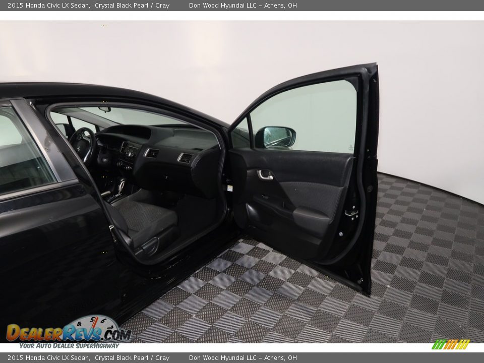 2015 Honda Civic LX Sedan Crystal Black Pearl / Gray Photo #27