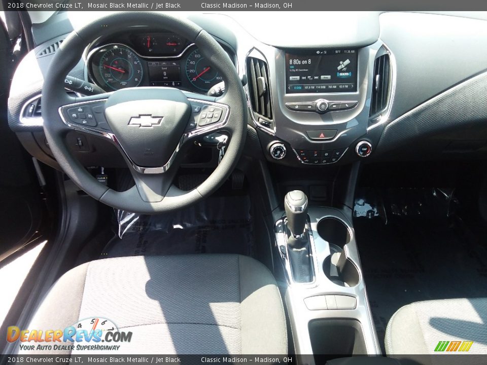 2018 Chevrolet Cruze LT Mosaic Black Metallic / Jet Black Photo #6