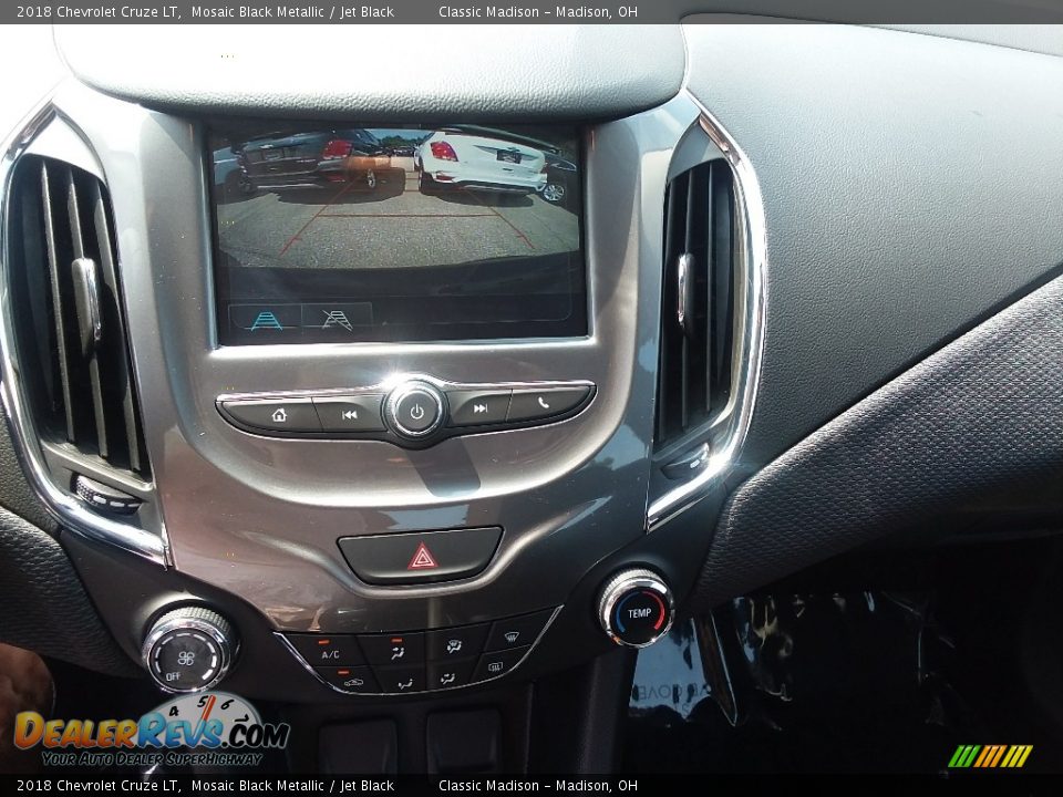 2018 Chevrolet Cruze LT Mosaic Black Metallic / Jet Black Photo #9