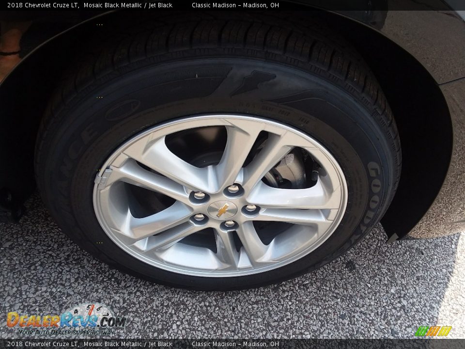 2018 Chevrolet Cruze LT Mosaic Black Metallic / Jet Black Photo #10