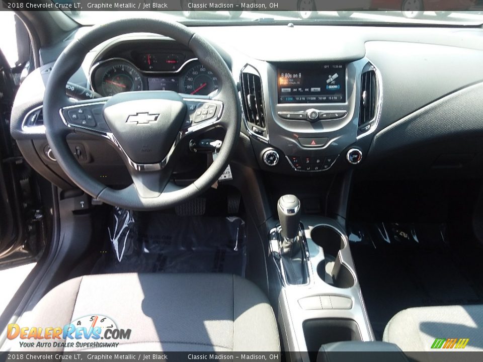 2018 Chevrolet Cruze LT Graphite Metallic / Jet Black Photo #5