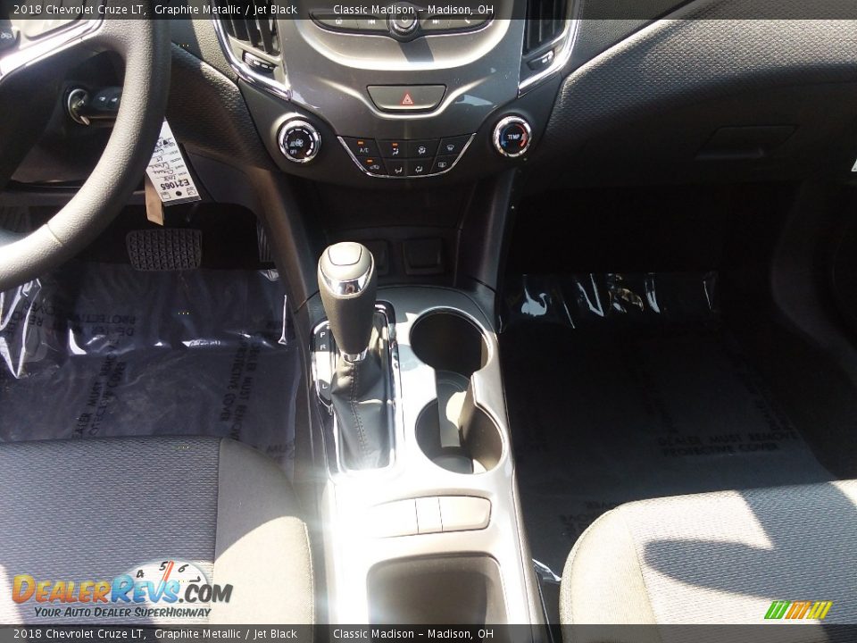 2018 Chevrolet Cruze LT Graphite Metallic / Jet Black Photo #8