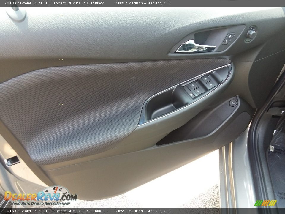 2018 Chevrolet Cruze LT Pepperdust Metallic / Jet Black Photo #3