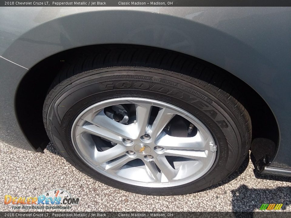2018 Chevrolet Cruze LT Pepperdust Metallic / Jet Black Photo #10