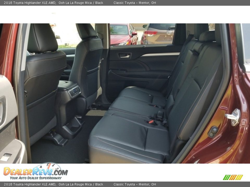 2018 Toyota Highlander XLE AWD Ooh La La Rouge Mica / Black Photo #4