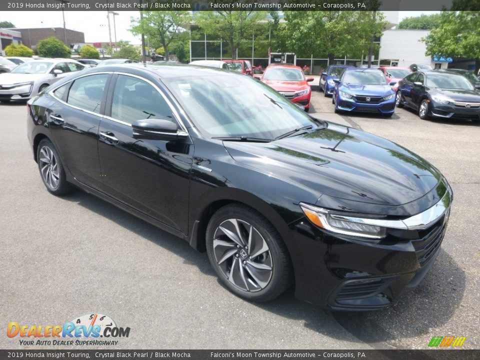 Front 3/4 View of 2019 Honda Insight Touring Photo #5