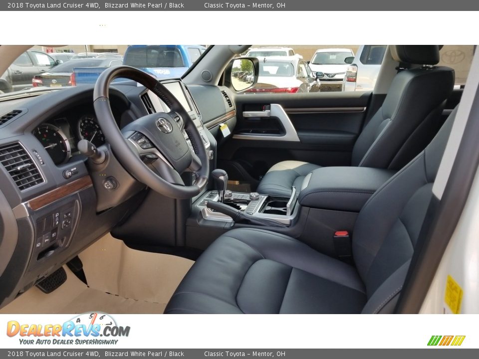2018 Toyota Land Cruiser 4WD Blizzard White Pearl / Black Photo #3