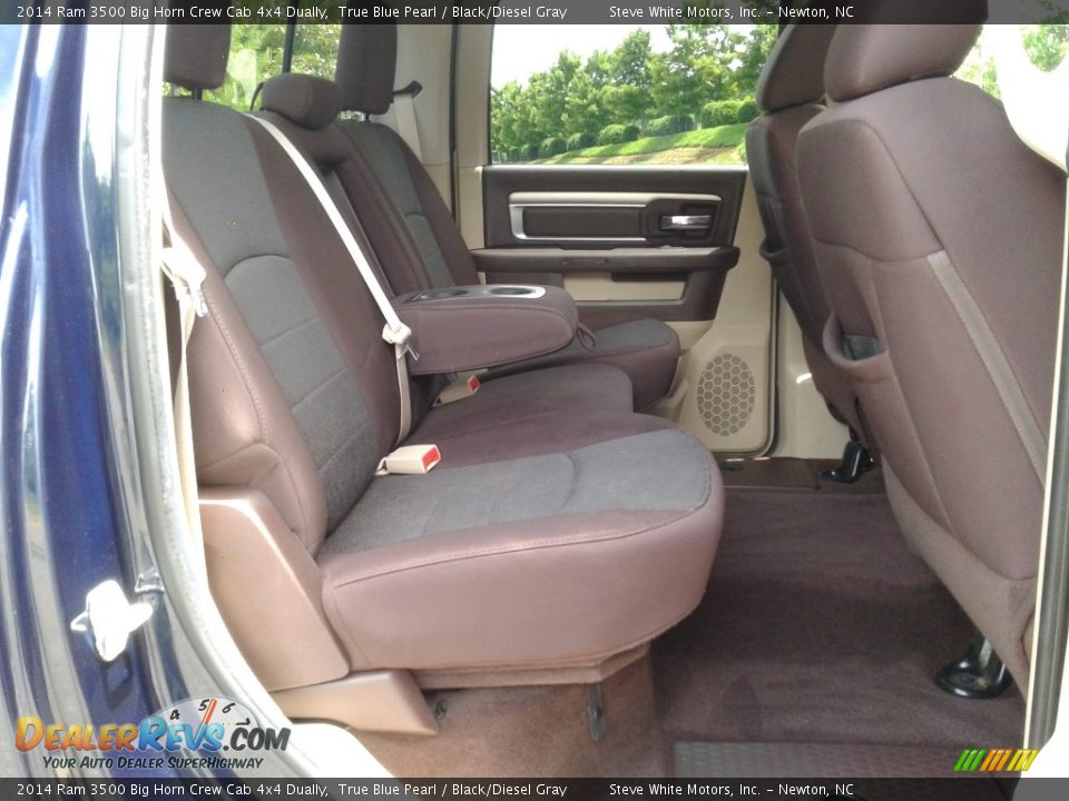 2014 Ram 3500 Big Horn Crew Cab 4x4 Dually True Blue Pearl / Black/Diesel Gray Photo #14