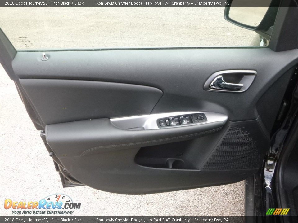 2018 Dodge Journey SE Pitch Black / Black Photo #14