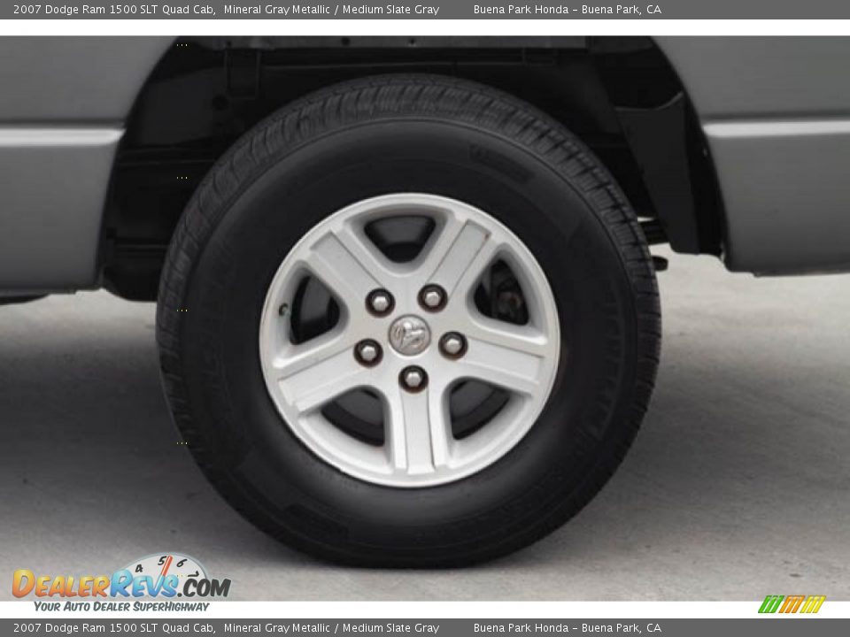2007 Dodge Ram 1500 SLT Quad Cab Mineral Gray Metallic / Medium Slate Gray Photo #32