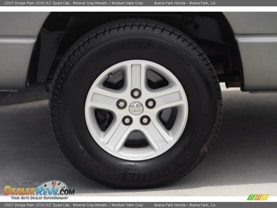 2007 Dodge Ram 1500 SLT Quad Cab Mineral Gray Metallic / Medium Slate Gray Photo #33