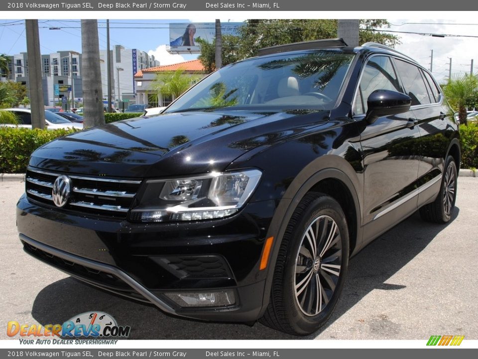 2018 Volkswagen Tiguan SEL Deep Black Pearl / Storm Gray Photo #5