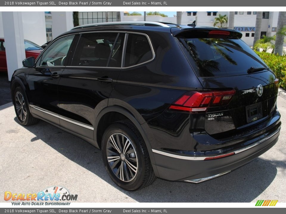 2018 Volkswagen Tiguan SEL Deep Black Pearl / Storm Gray Photo #6