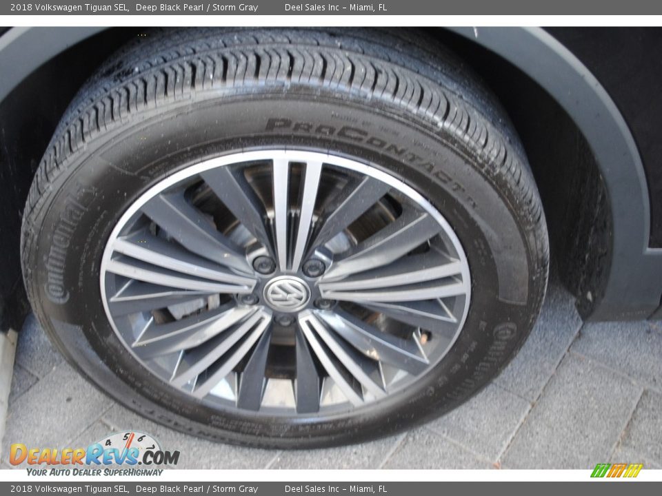 2018 Volkswagen Tiguan SEL Deep Black Pearl / Storm Gray Photo #11