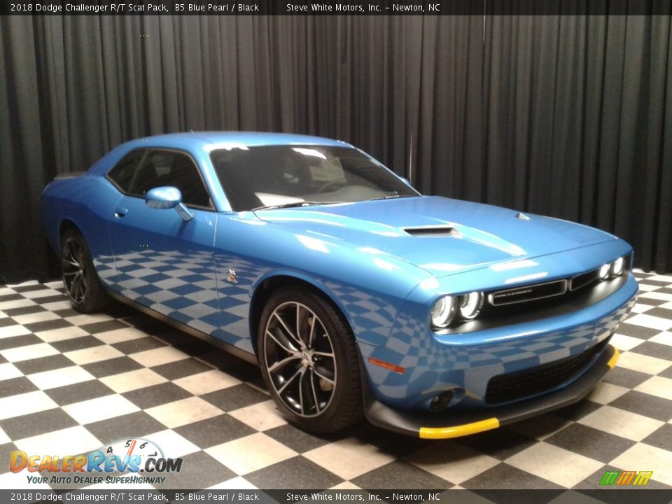 2018 Dodge Challenger R/T Scat Pack B5 Blue Pearl / Black Photo #4