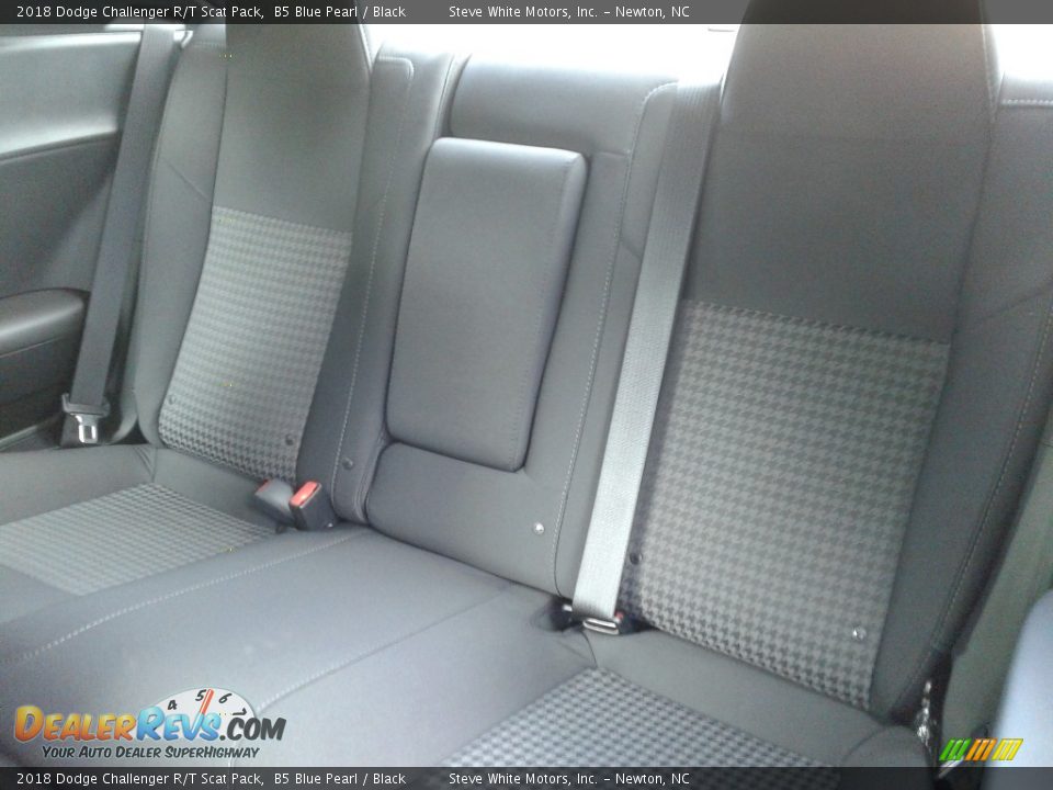 2018 Dodge Challenger R/T Scat Pack B5 Blue Pearl / Black Photo #11