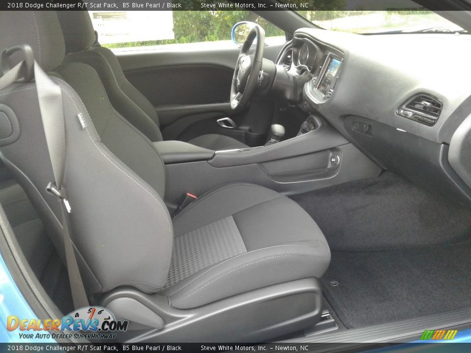 2018 Dodge Challenger R/T Scat Pack B5 Blue Pearl / Black Photo #14
