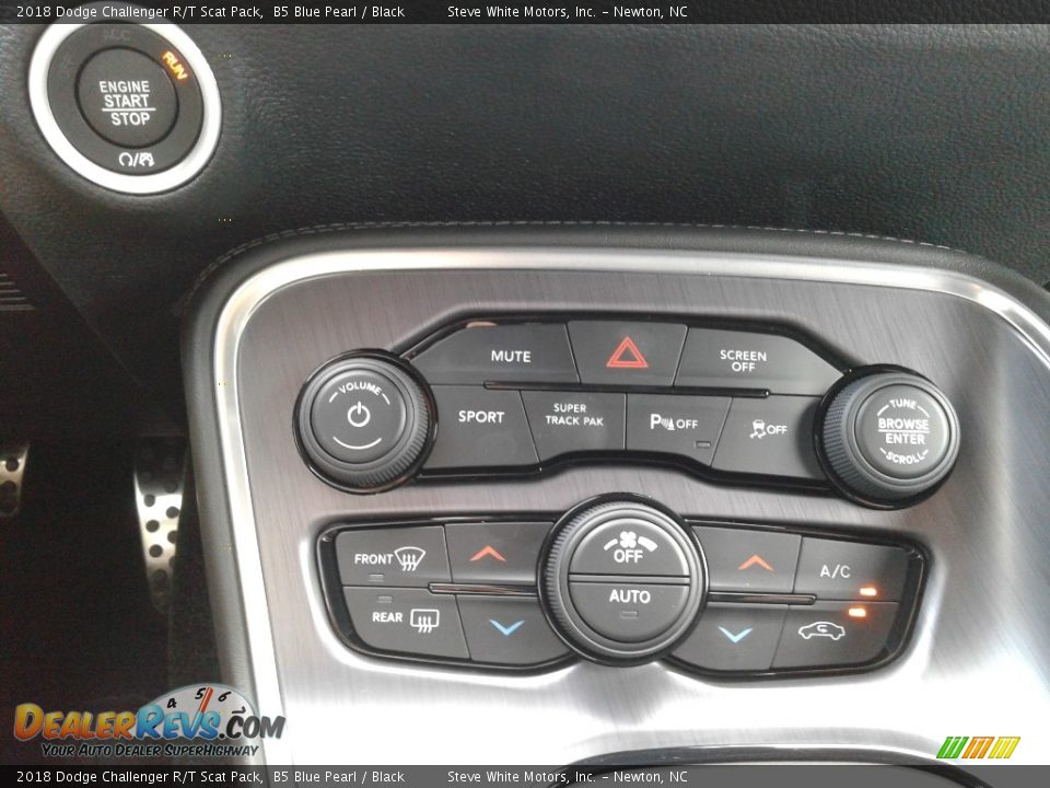 2018 Dodge Challenger R/T Scat Pack B5 Blue Pearl / Black Photo #27