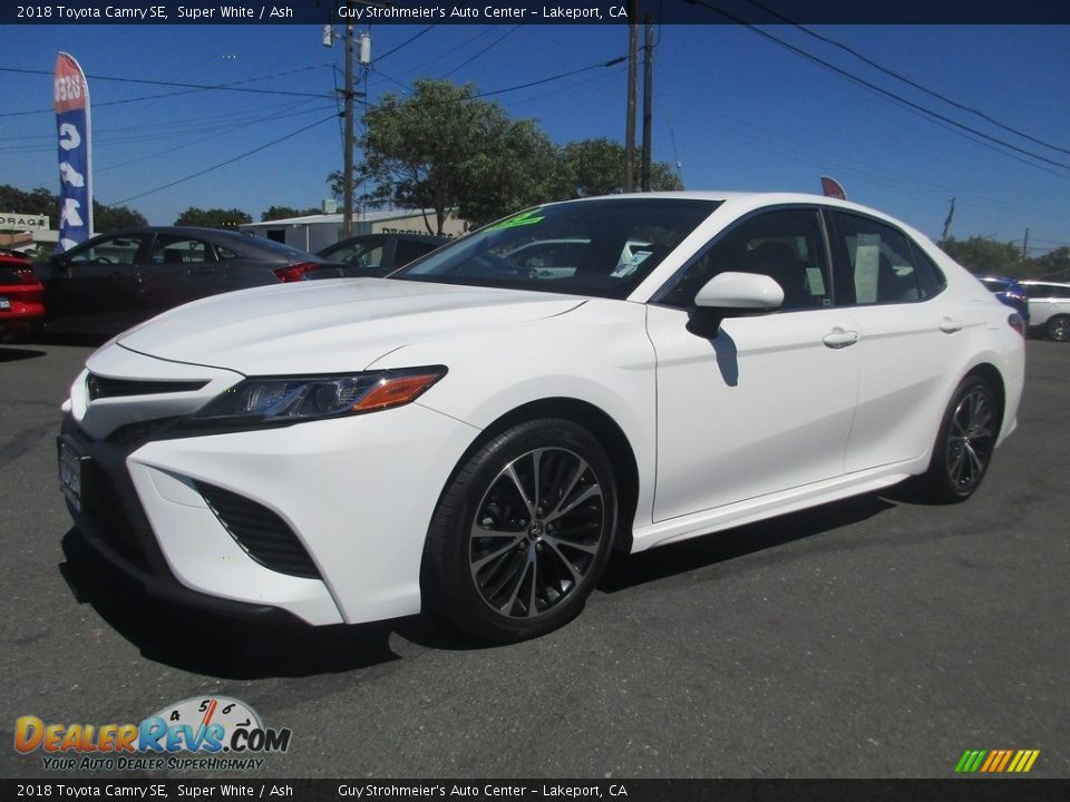 2018 Toyota Camry SE Super White / Ash Photo #3