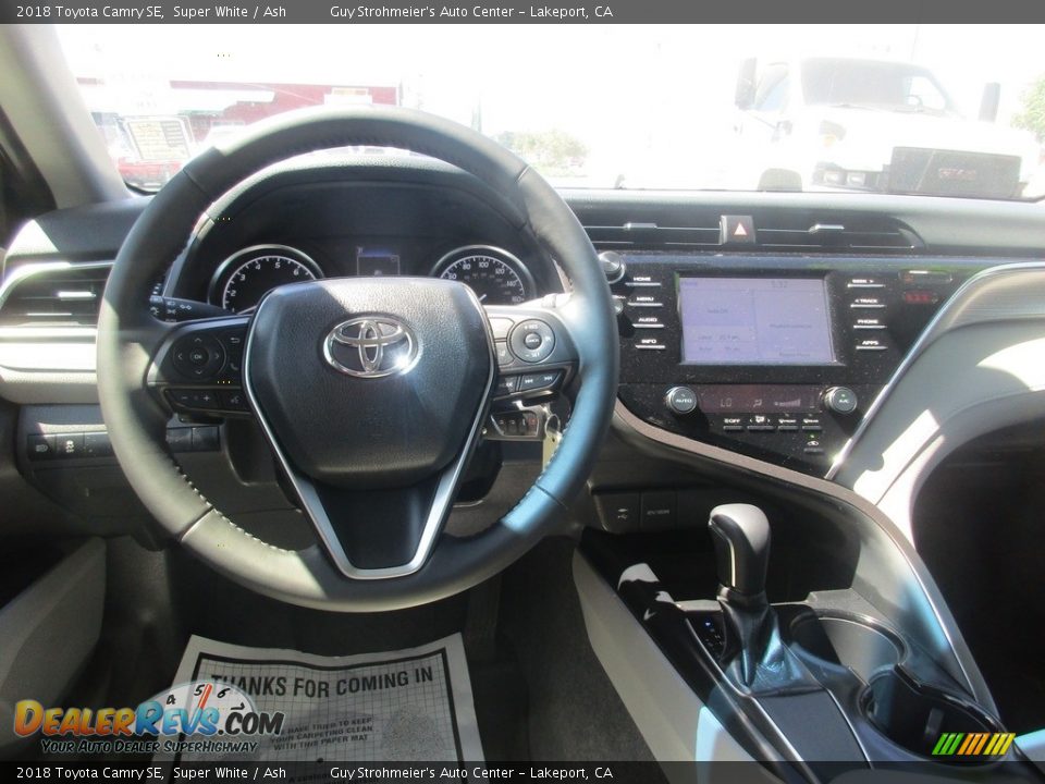 2018 Toyota Camry SE Super White / Ash Photo #10