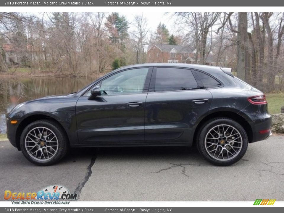 2018 Porsche Macan Volcano Grey Metallic / Black Photo #4