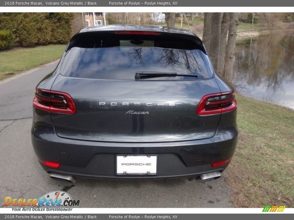 2018 Porsche Macan Volcano Grey Metallic / Black Photo #6